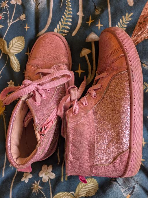 Buy & Sell Kingswinford Dudley - Photos for clarks pink glitter hi tops 2.5F