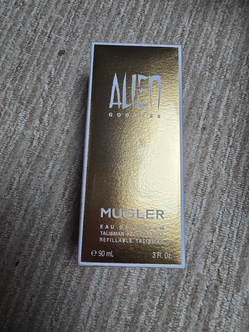 Buy & Sell Gatley Stockport - Photos for Perfume