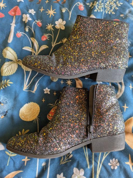 Buy & Sell Kingswinford Dudley - Photos for next super glittery ankle boots size 2