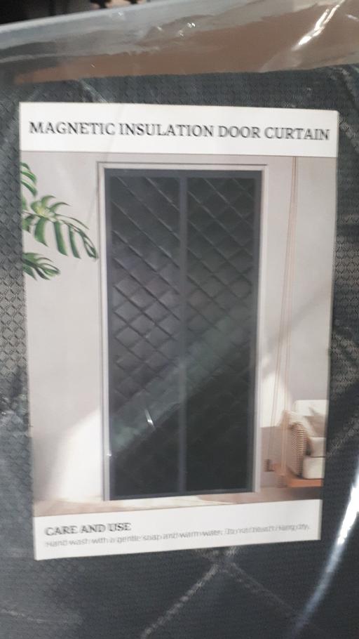 Buy & Sell Sunbury-on-Thames Spelthorne - Photos for door curtain