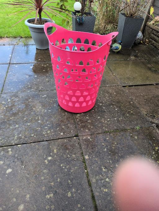 Buy & Sell Northfield Birmingham - Photos for Large Pink Laundry Basket