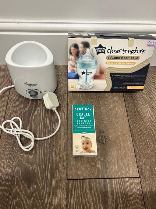 Buy & Sell Raynes Park South West London - Photos for Tommee tippee Baby bottle warmer and bottles