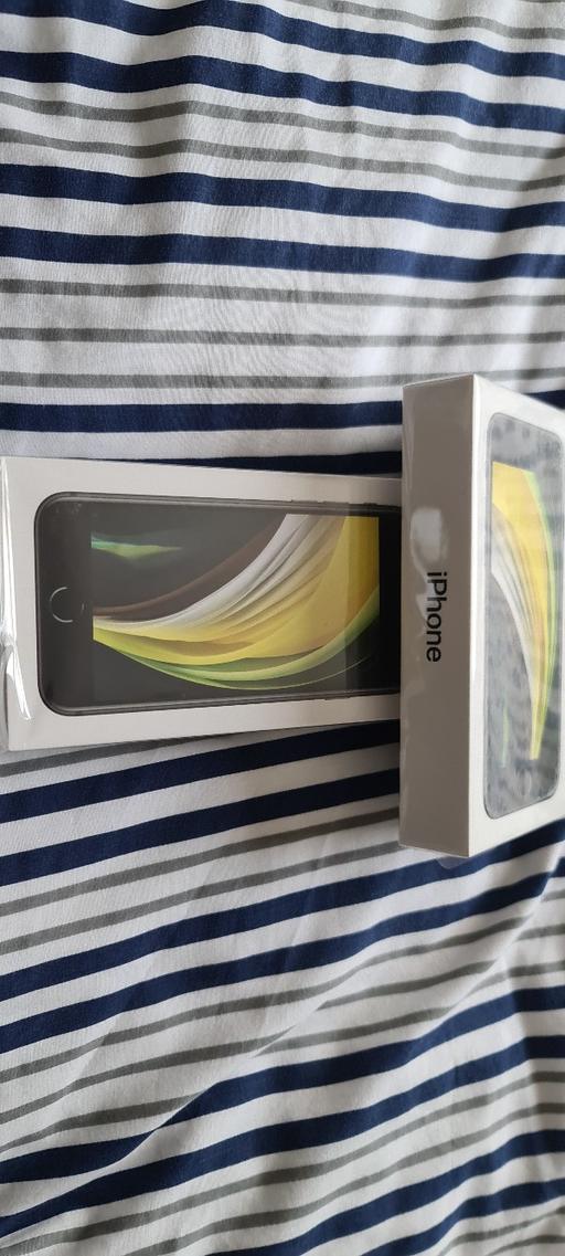 Buy & Sell Tulse Hill South East London - Photos for Two Apple IPhone SE2 (2nd gen) price for both