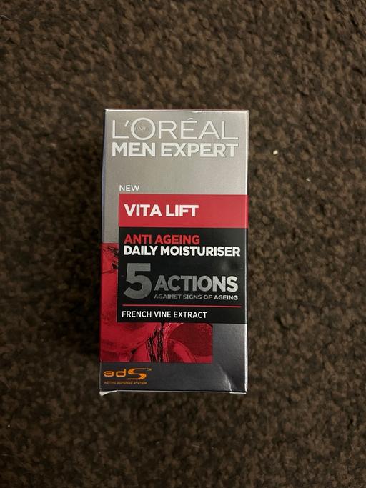 Buy & Sell Raynes Park South West London - Photos for L’Oréal men expert anti ageing moisturiser