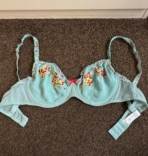 Buy & Sell Raynes Park South West London - Photos for Miriale embroiled bra top