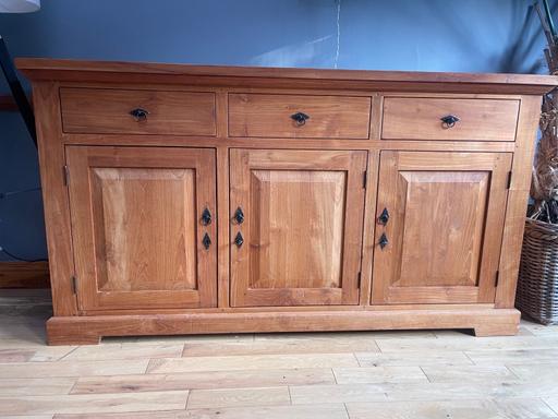 Buy & Sell Welwyn Garden City Welwyn Hatfield - Photos for Solid hard wood sideboard