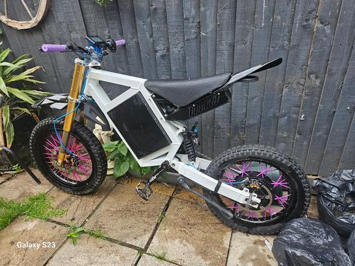 Vehicles Gunnersbury West London - Photos for Electric Street Bomber