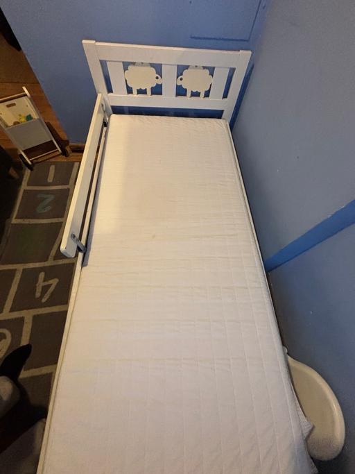 Buy & Sell De Beauvoir Town North London - Photos for Toddler-Young child sized bed
