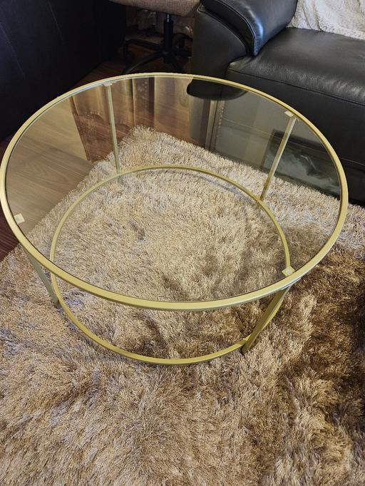 Buy & Sell All Saints East London - Photos for Coffee table