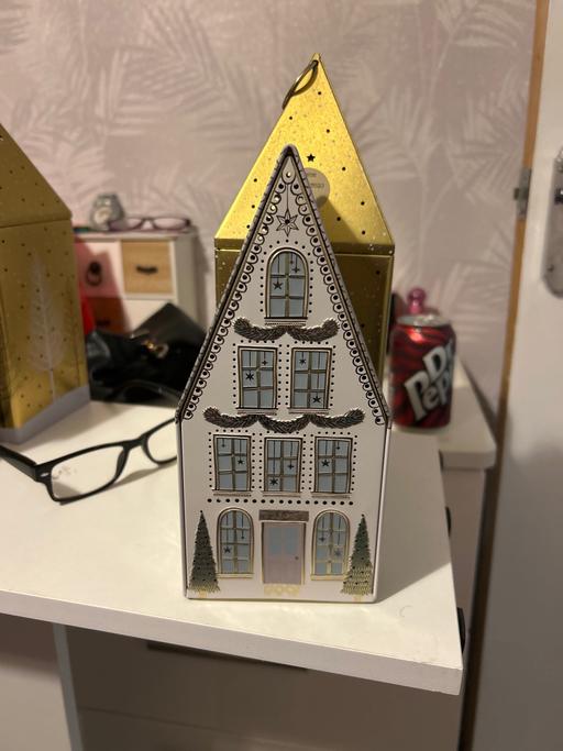 Buy & Sell Whiston Knowsley - Photos for Light up biscuit tin