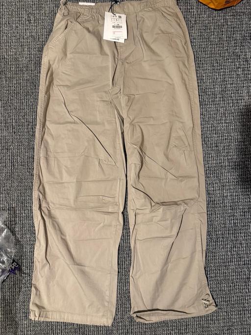 Buy & Sell The Broadway Bradford - Photos for Pull & Bear Cargo trousers