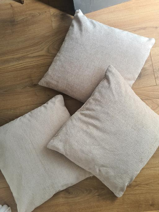 Buy & Sell Hall Green Birmingham - Photos for set of 3 beige scatter cushions