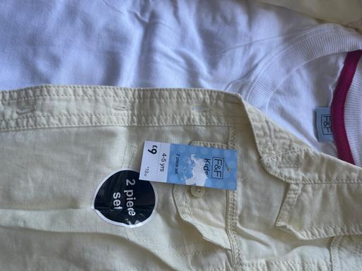 Buy & Sell Bedfont Hounslow - Photos for Boys shirt