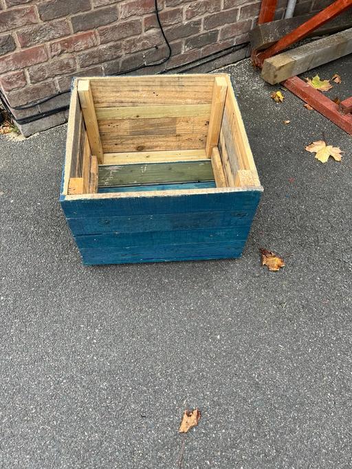 Buy & Sell Wadworth Doncaster - Photos for Planter