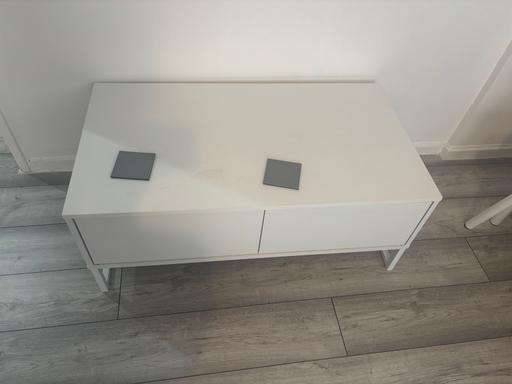 Buy & Sell Hackney Central East London - Photos for Coffee table.