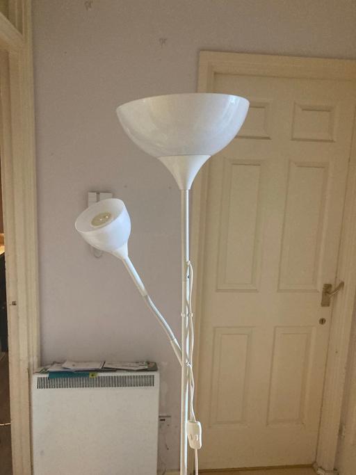 Buy & Sell Queen`s Park North West London - Photos for Lamp stand