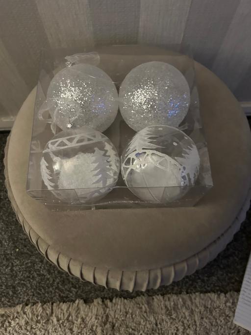 Buy & Sell Whiston Knowsley - Photos for 4 tree decorations