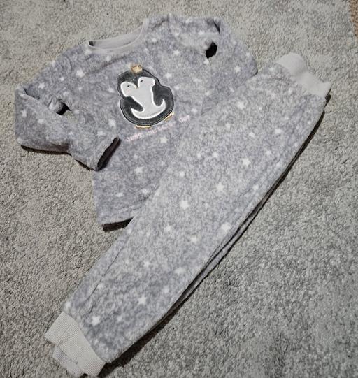 Buy & Sell Weston Point Halton - Photos for Age 3-4 F&F winter PJs