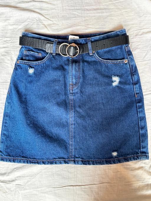 Buy & Sell London Luton Airport Luton - Photos for F&F, size 8 Denim mini skirt.