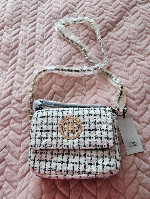 Buy & Sell Fordhouses Wolverhampton - Photos for River island bag