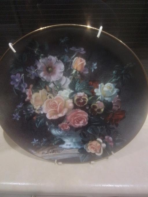Buy & Sell Aldridge Walsall - Photos for SPRINGTIME BOUQUET PLATE BY ALBERT WILLIAM