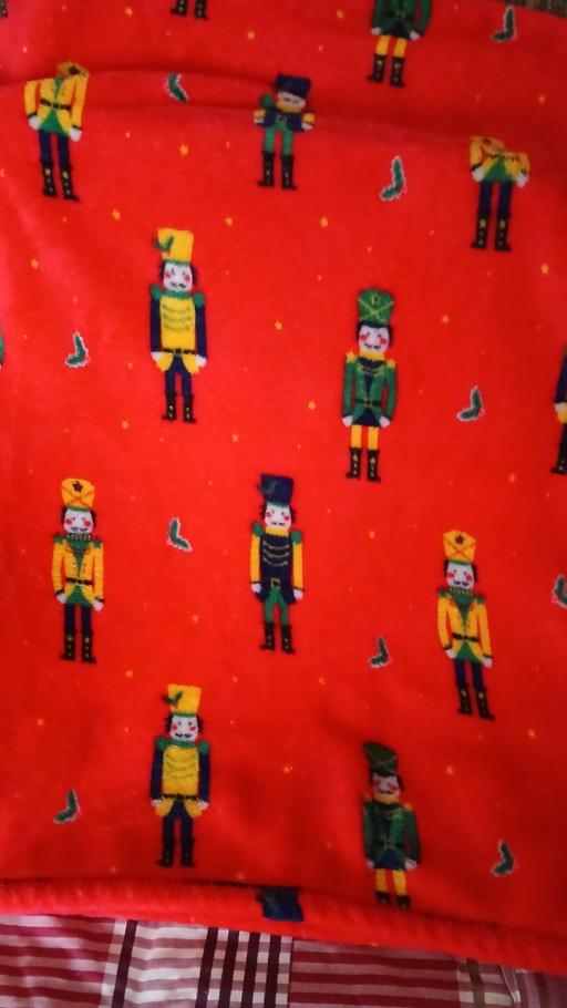 Buy & Sell Selly Oak Birmingham - Photos for Kids Xmas Bed Throws x 2