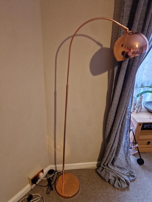 Buy & Sell Aylestone Leicester - Photos for argos home curva floor lamp in copper