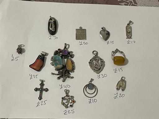 Buy & Sell Upper Edmonton North London - Photos for Silver pendants