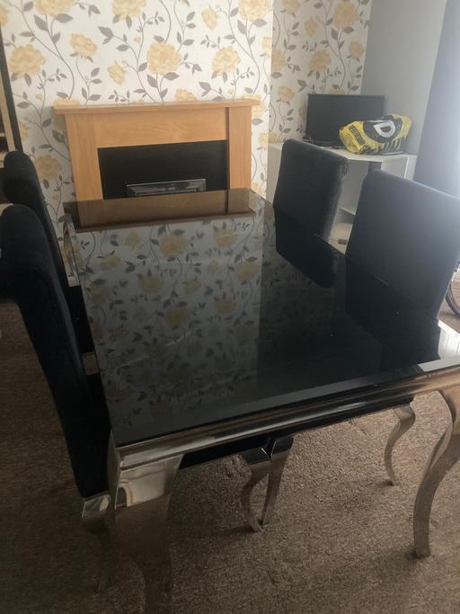 Buy & Sell Smethwick Sandwell - Photos for glass table and 4 chairs