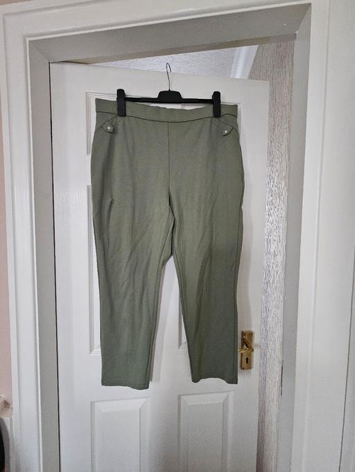 Buy & Sell Newton Doncaster - Photos for Thicker material trousers, size 20.