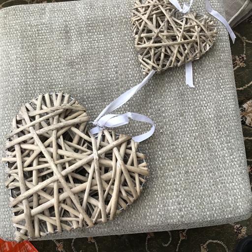 Buy & Sell Essington Wolverhampton - Photos for Two hanging hearts