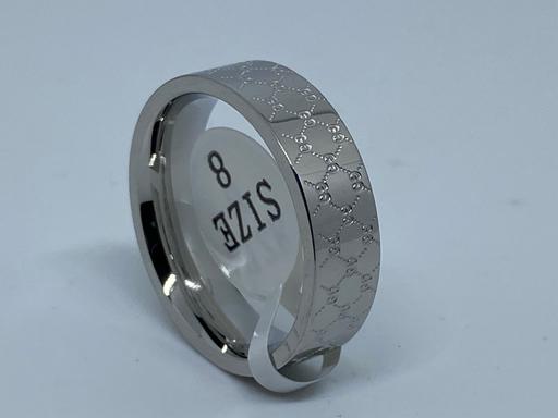 Buy & Sell Western Docks Southampton - Photos for Silver engraved ladies fashion luxury ring