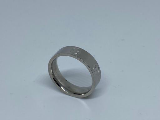 Buy & Sell Western Docks Southampton - Photos for Ladies designer love cross ring fashion silve