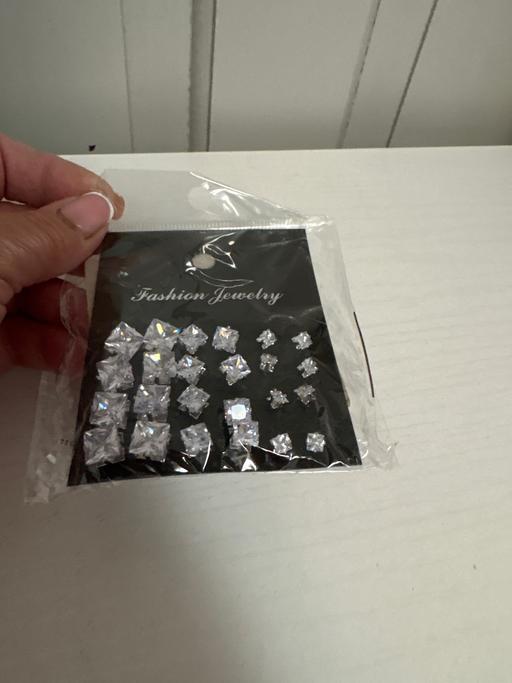Buy & Sell Duckmanton Chesterfield - Photos for Costume jewellery earrings