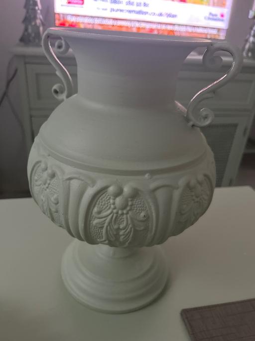 Buy & Sell Wombwell Barnsley - Photos for Large Vase Sage green ex condition