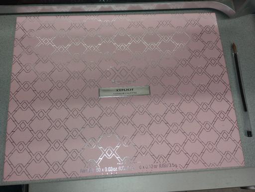 Buy & Sell Kings Norton Birmingham - Photos for Bnip Revolution Make Up Set