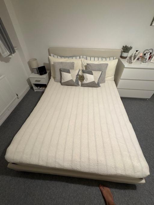 Buy & Sell Woodside Park North London - Photos for Double Bed +Mattress