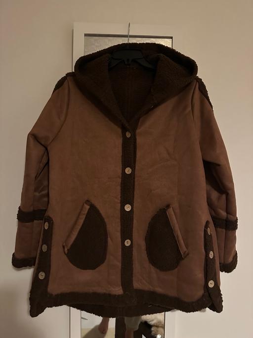 Buy & Sell Tottenham North London - Photos for Brown warm coat