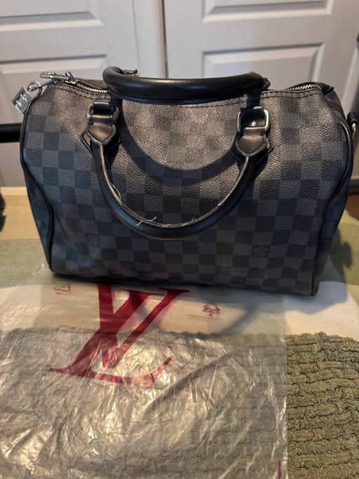Buy & Sell West Chiltington Horsham - Photos for Barrel hand bag