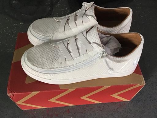 Buy & Sell Podsmead Gloucester - Photos for Bargain BNIB white trainers size 6 wide fit