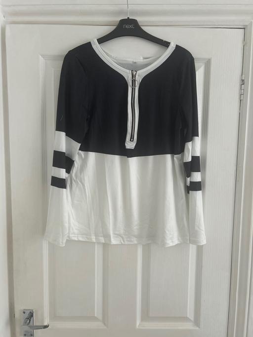 Buy & Sell Wombwell Barnsley - Photos for New size Medium top