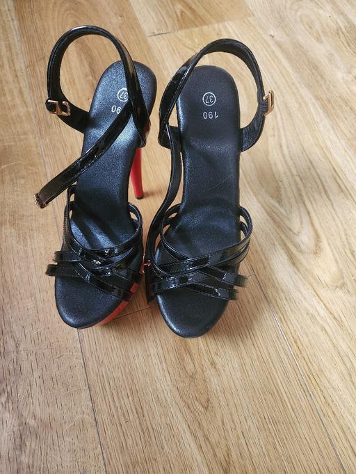 Buy & Sell Darlaston Walsall - Photos for red and black high heels size 4/ eu37 vgc