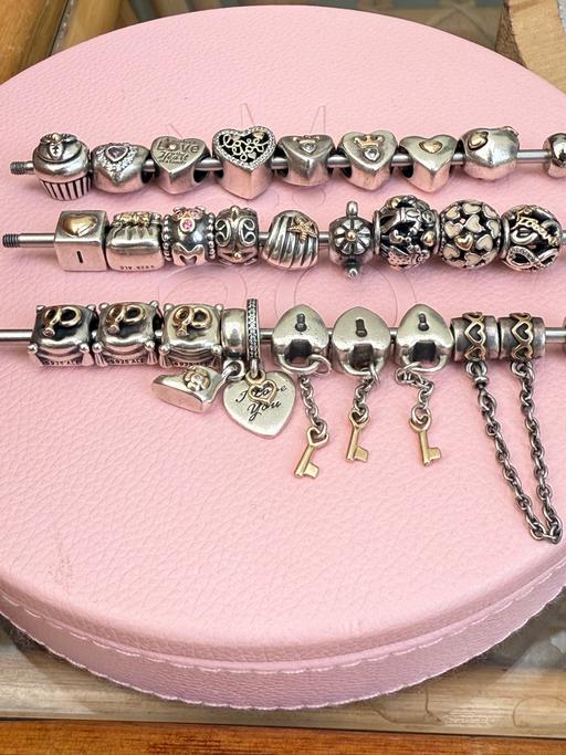 Buy & Sell Sundon Luton - Photos for Pandora 14ct gold charms