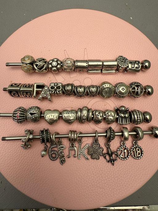 Buy & Sell Sundon Luton - Photos for Pandora charms