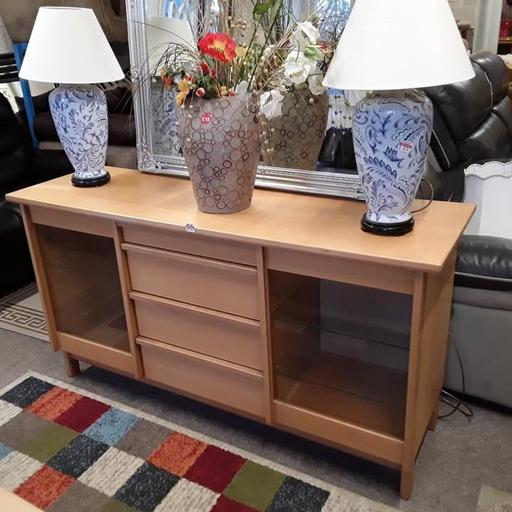 Buy & Sell Saint Pauls Trading Estate Tameside - Photos for Heavy oak veneered sideboard