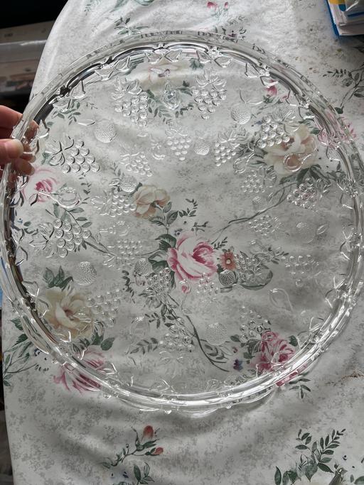 Buy & Sell Southend South East London - Photos for Glass cake stand
