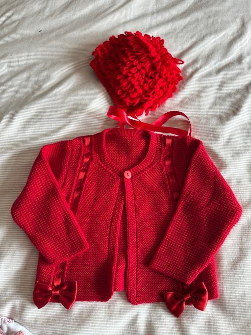 Buy & Sell New Eltham South East London - Photos for Baby girls red cardigan and hat 6-12 months