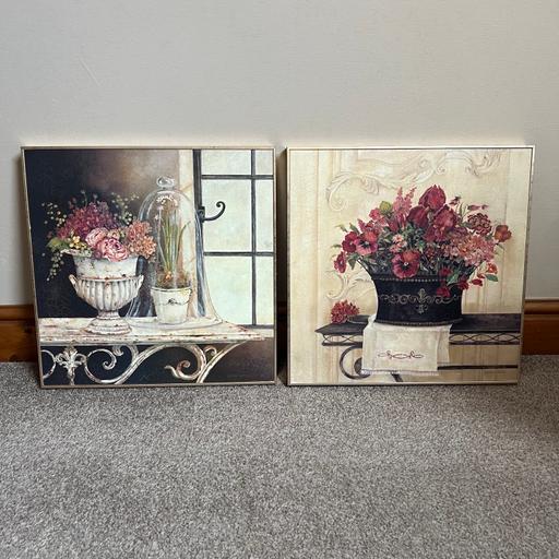 Buy & Sell Haydock Saint Saint Helens - Photos for 2 x vintage floral canvas prints - gold frame