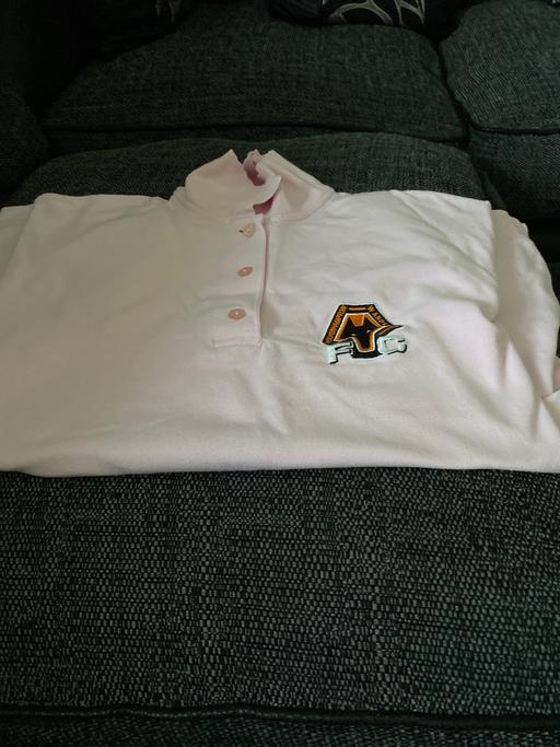 Buy & Sell Ettingshall Wolverhampton - Photos for Ladies tshirt size large small bleach mark on