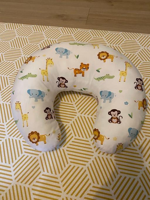 Buy & Sell Sands End South West London - Photos for Feeding pillow
